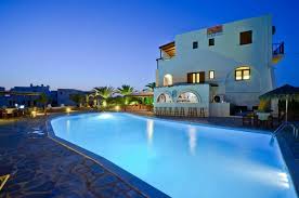 Oasis Studios in Mikri Vigla Naxos